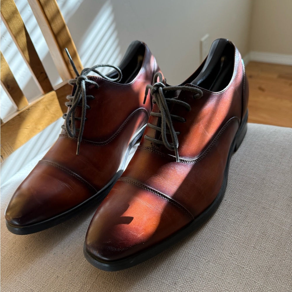 Men's Leather Cap-Toe Oxfords Chamaripa- height shoes with matching belt